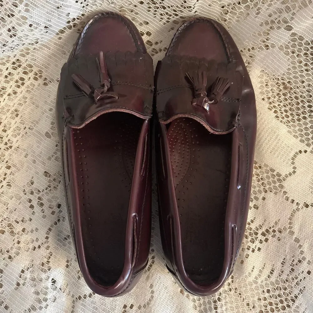 G.H. Bass & Co. Weejuns Men's US 9 Dark Burgundy Kiltie Tassel Loafer Shoes